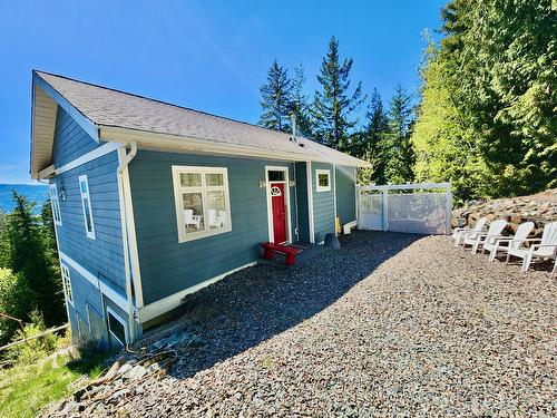 7660 Lichen Road, Anglemont, BC - Outdoor