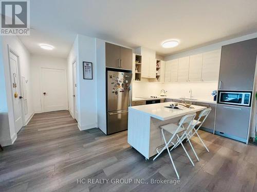 207 - 38 Gandhi Lane, Markham, ON - Indoor Photo Showing Kitchen With Stainless Steel Kitchen