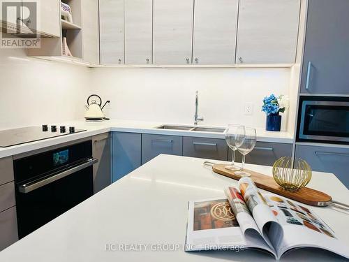 207 - 38 Gandhi Lane, Markham, ON - Indoor Photo Showing Kitchen With Double Sink With Upgraded Kitchen