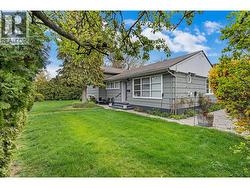 471 Cadder Avenue Kelowna, BC V1Y 5N2