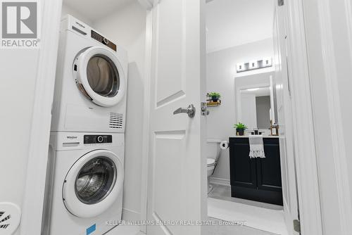 7 - 475 Beresford Path, Oshawa (Central), ON - Indoor Photo Showing Laundry Room
