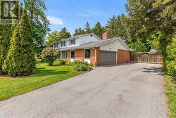 145 WOLFDALE AVENUE Oakville, ON L6L 4R9