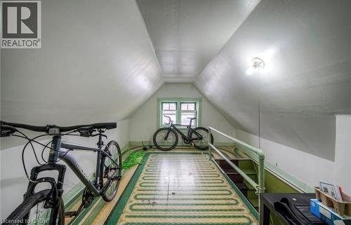 8 Spring Street E, Waterloo, ON - Indoor Photo Showing Other Room