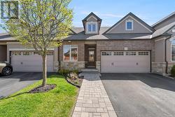 2 - 53 REDFERN AVENUE  Hamilton, ON L9C 0E2