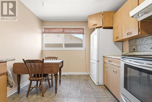 38 Beach Avenue, Deep River, ON - Indoor Photo Showing Kitchen