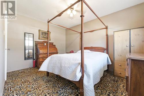 38 Beach Avenue, Deep River, ON - Indoor Photo Showing Bedroom