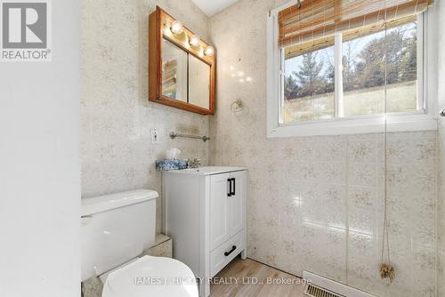 38 Beach Avenue, Deep River, ON - Indoor Photo Showing Bathroom