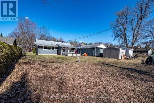 38 Beach Avenue, Deep River, ON - Outdoor