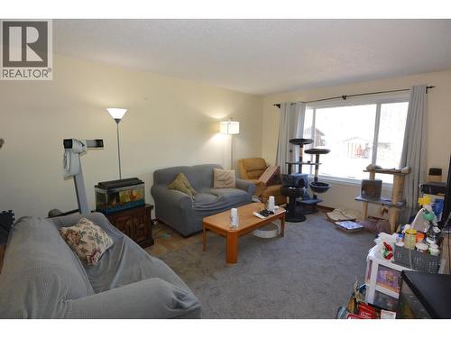 4465 Birch Crescent, Smithers, BC - Indoor Photo Showing Living Room