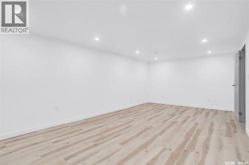 122 Clancy Drive, Saskatoon, SK - Indoor Photo Showing Other Room