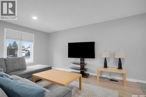 62 Roborecki Terrace, Saskatoon, SK - Indoor Photo Showing Living Room