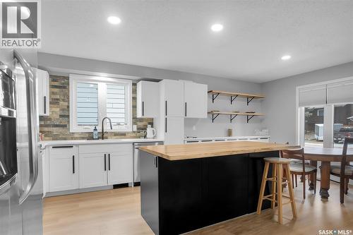 62 Roborecki Terrace, Saskatoon, SK - Indoor Photo Showing Kitchen With Upgraded Kitchen