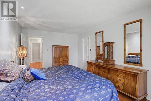 10 Haskell Crescent, Aurora, ON - Indoor Photo Showing Bedroom