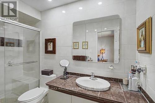 10 Haskell Crescent, Aurora, ON - Indoor Photo Showing Bathroom