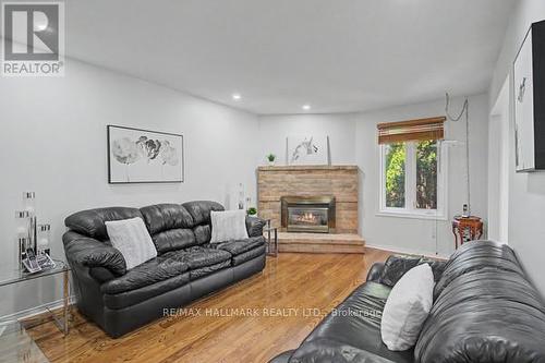 10 Haskell Crescent, Aurora, ON - Indoor Photo Showing Living Room With Fireplace