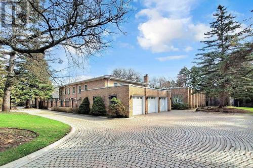 19 LIMCOMBE DRIVE  Markham, ON L3T 2V6