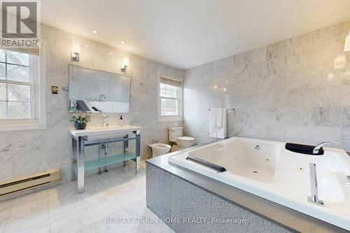 19 Limcombe Drive, Markham, ON - Indoor Photo Showing Bathroom