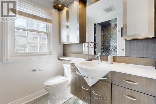 19 Limcombe Drive, Markham, ON - Indoor Photo Showing Bathroom
