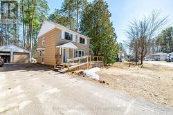 34 FARADAY CRESCENT Deep River, ON K0J 1P0