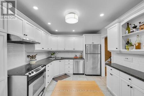 285 Fairmont Avenue, Ottawa, ON - Indoor Photo Showing Kitchen With Stainless Steel Kitchen