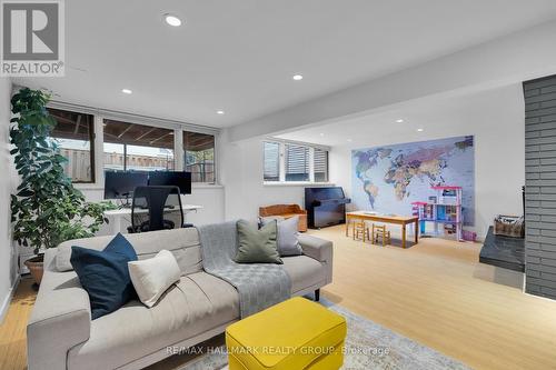 285 Fairmont Avenue, Ottawa, ON - Indoor