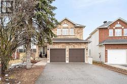 103 ROWALLEN PLACE  Ottawa, ON K1T 4E3