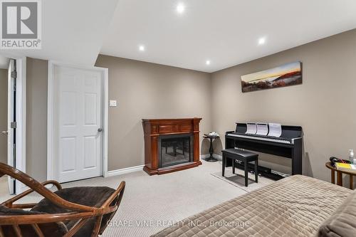 103 Rowallen Place, Ottawa, ON 