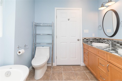 24 Vickery Rd, View Royal, BC 