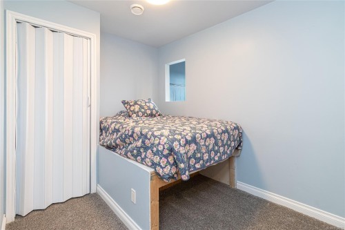 24 Vickery Rd, View Royal, BC 