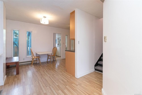 24 Vickery Rd, View Royal, BC 