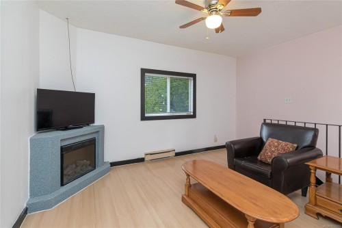 24 Vickery Rd, View Royal, BC 