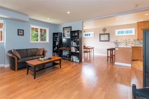 24 Vickery Rd, View Royal, BC 