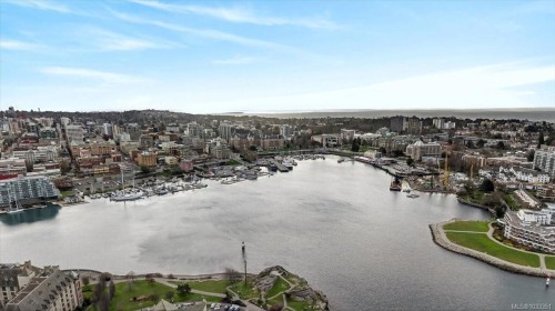 216-50 SONGHEES Rd  Victoria, BC V9A 7J4
