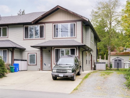 6894 Beaton Rd  Sooke, BC V9Z 0M3