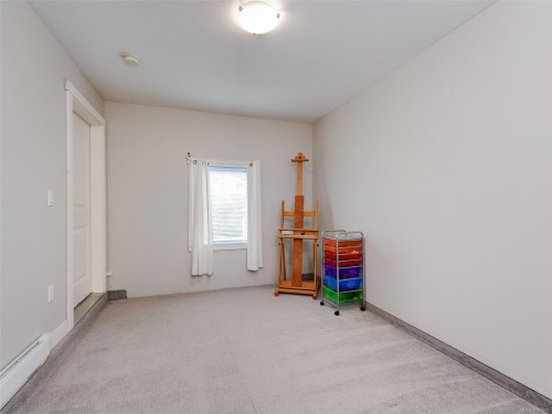 6894 Beaton Rd, Sooke, BC - Indoor Photo Showing Other Room