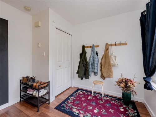 6894 Beaton Rd, Sooke, BC - Indoor Photo Showing Other Room