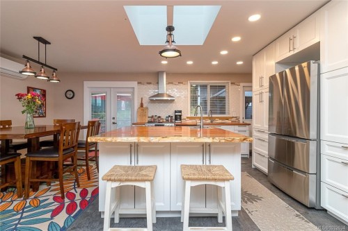5384 Miller Rd, Duncan, BC 
