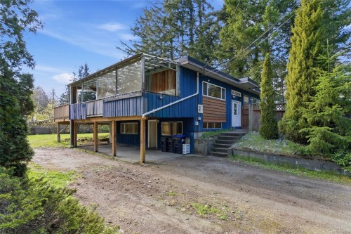 1747 Cedar Rd Ne, Nanaimo, BC 