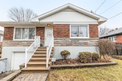 5719 Av. Smart  Côte-Saint-Luc, QC H4W 2M6