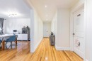 Salon - 5719 Av. Smart, Côte-Saint-Luc, QC  - Indoor 