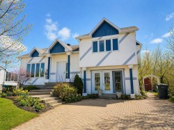 16 Rue G.-E.-Morency  Ville-Marie, QC J9V 1P9