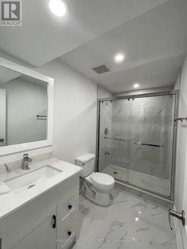 31 Berryman Lane, Markham, ON - Indoor Photo Showing Bathroom