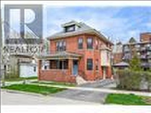 5 FLEET STREET  Brantford, ON N3T 3S8