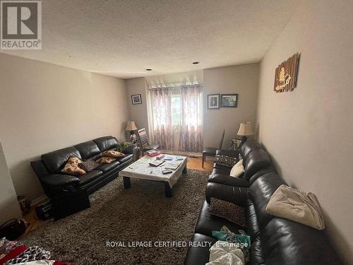 42 Wooliston Crescent, Brampton, ON - Indoor Photo Showing Living Room