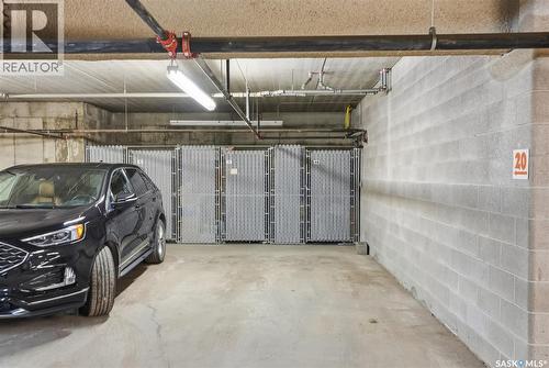 304 218 Heath Avenue, Saskatoon, SK - Indoor Photo Showing Garage