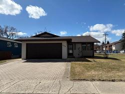 206 South Railway Avenue E  Deloraine, MB R0M 0M0