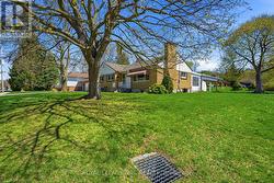 Beautiful bungalow on corner lot - 