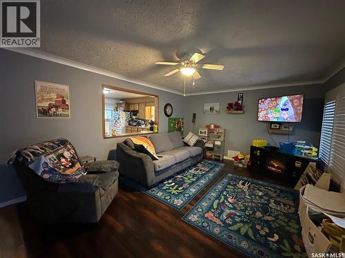 429 Third Street, Estevan, SK - Indoor Photo Showing Living Room