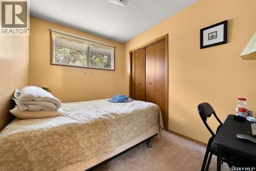 1015 12Th Avenue E, Regina, SK - Indoor Photo Showing Bedroom