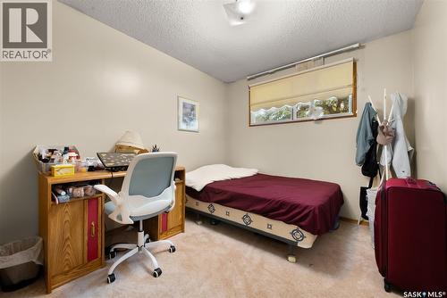 1015 12Th Avenue E, Regina, SK - Indoor Photo Showing Bedroom